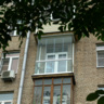 Сочетание безрамного остекления и стеклянного парапета на балконе