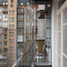 Безрамное французское остекление балкона в центре