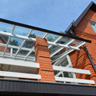 Навесы над балконом из поликарбоната — отличная защита от влаги. Крыша из поликарбоната на балкон — разбираем тщательно