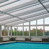 Прозрачная крыша над бассейном